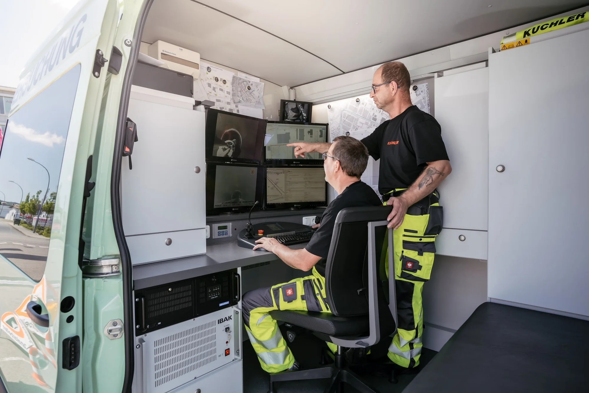 Kanalreinigung von Schächten und Anschlussleitungen